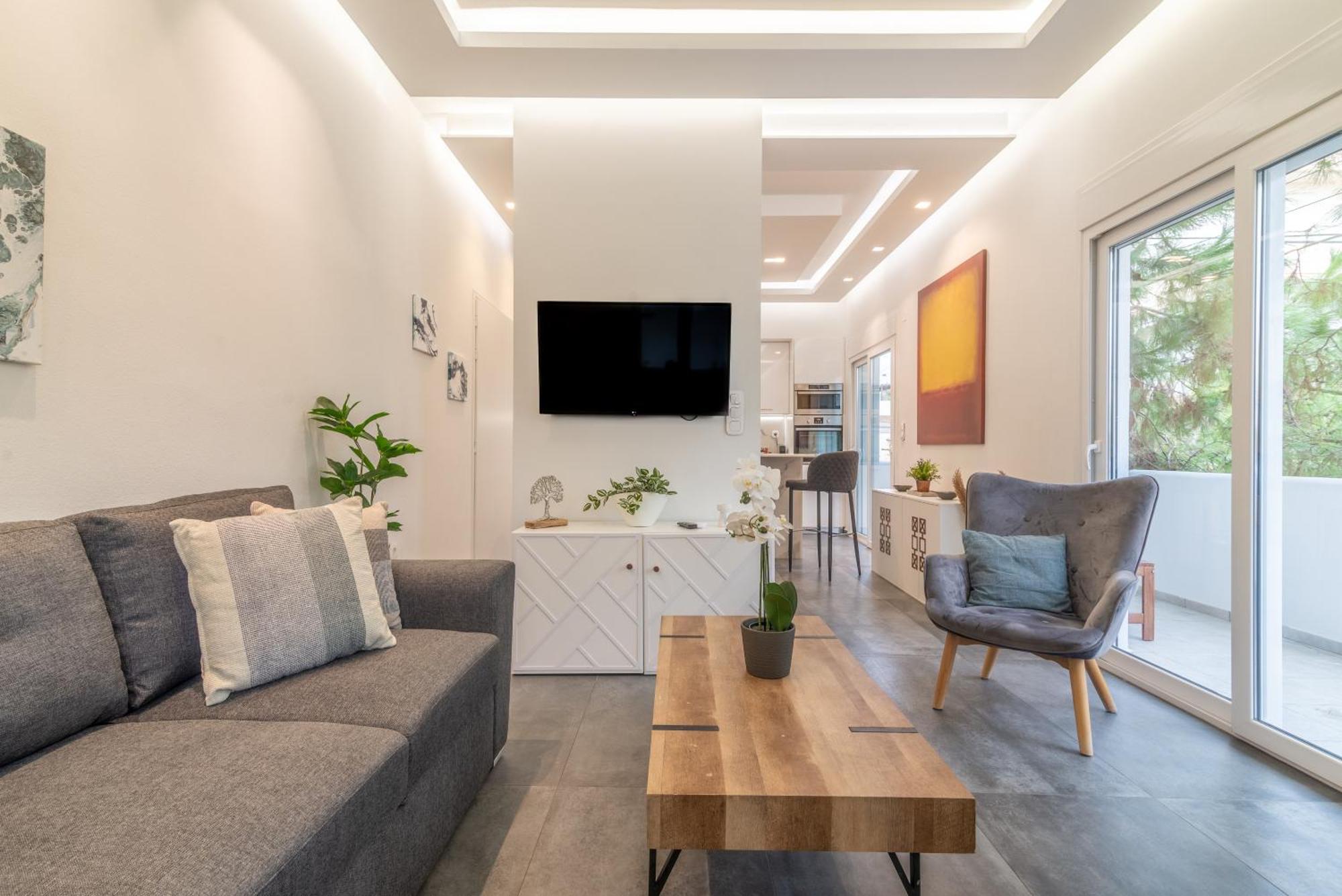Misty Grey Apartment Near City Centre Ираклион Экстерьер фото