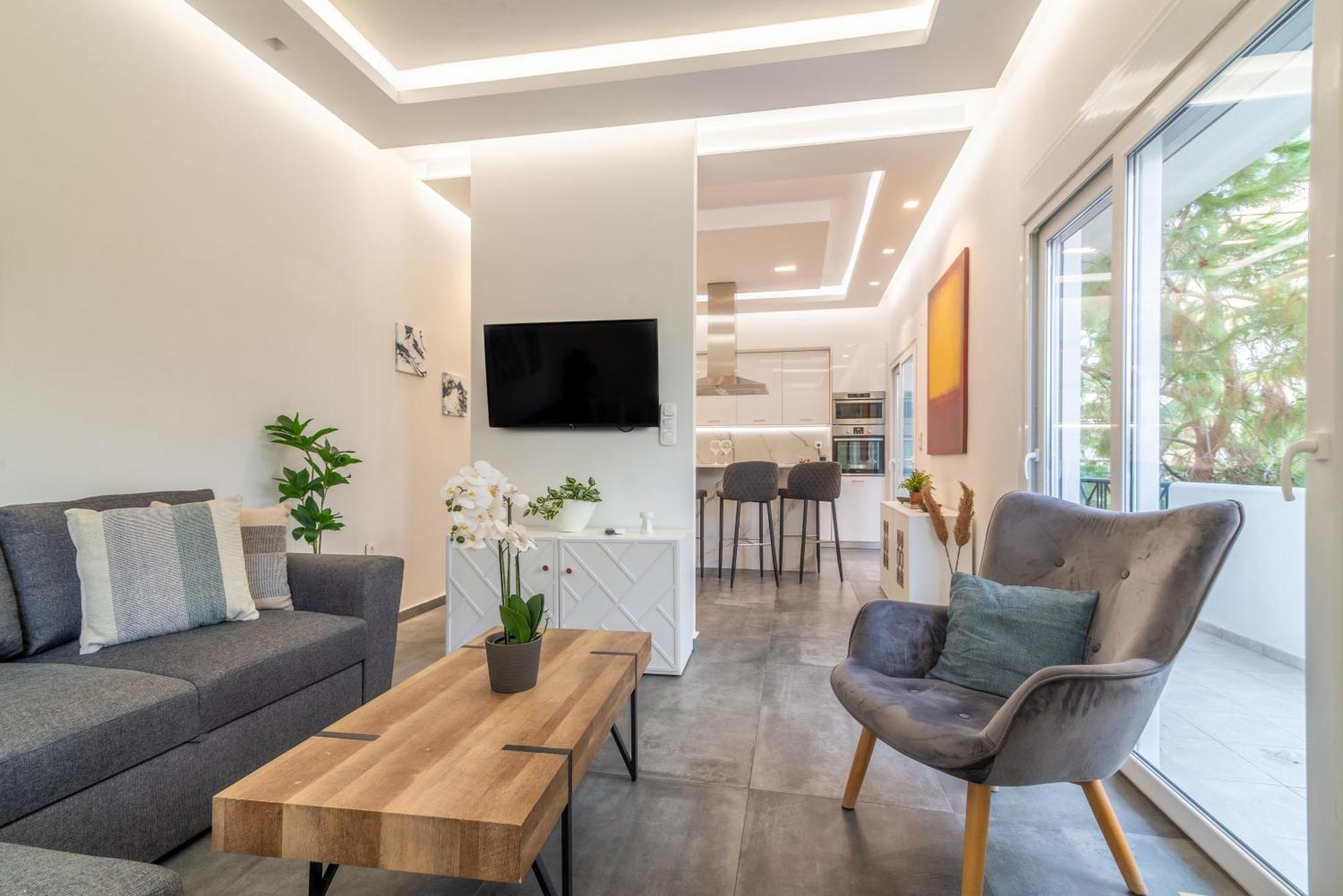 Misty Grey Apartment Near City Centre Ираклион Экстерьер фото