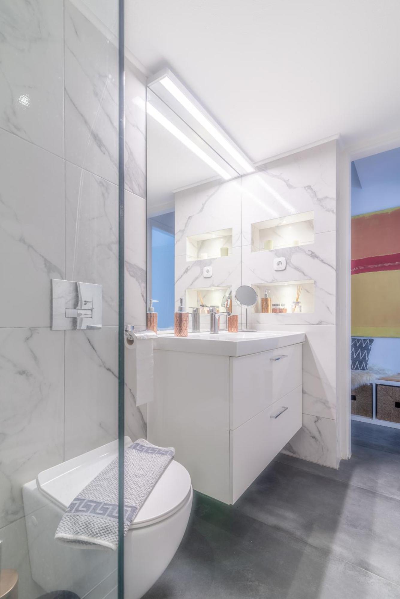 Misty Grey Apartment Near City Centre Ираклион Экстерьер фото